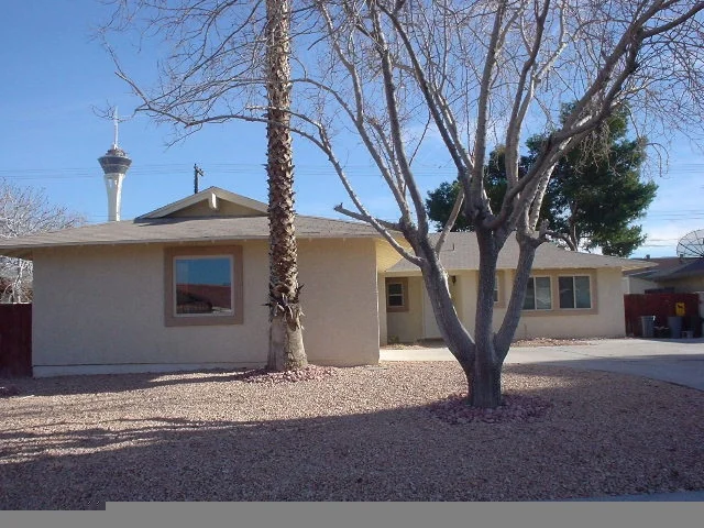 Staratosphere Tower is 1 mile West of my house